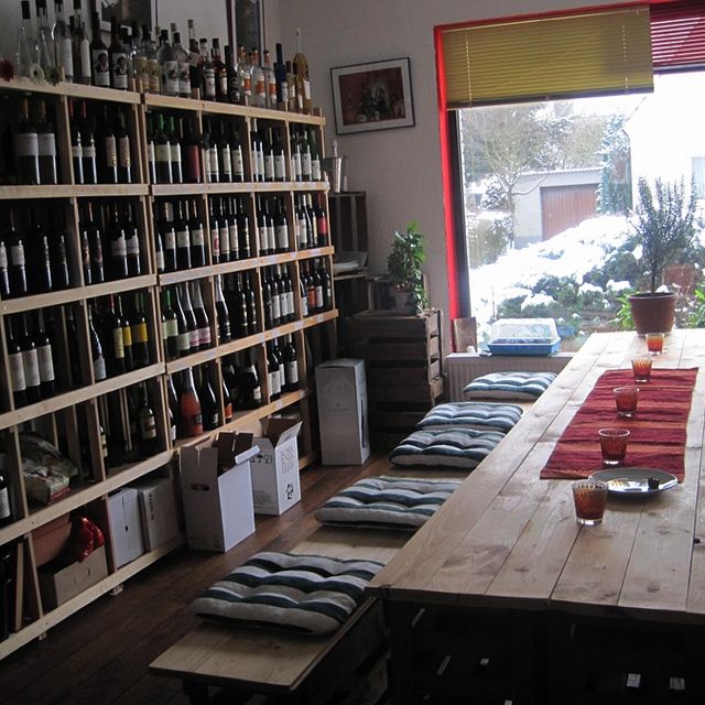 Die Cantina delle Ombre ist Ihr Spezialitätengeschäft für Weine Öle und Salze in Lübeck. Wir führen Kochkurse und Kochevents zu verschiedenen Themen durch und Bringen Ihnen die internationale Küche näher.