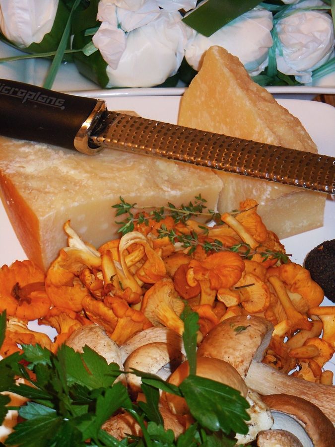 Die Cantina delle Ombre ist Ihr Spezialitätengeschäft für Weine Öle und Salze in Lübeck. Wir führen Kochkurse und Kochevents zu verschiedenen Themen durch und Bringen Ihnen die internationale Küche näher.